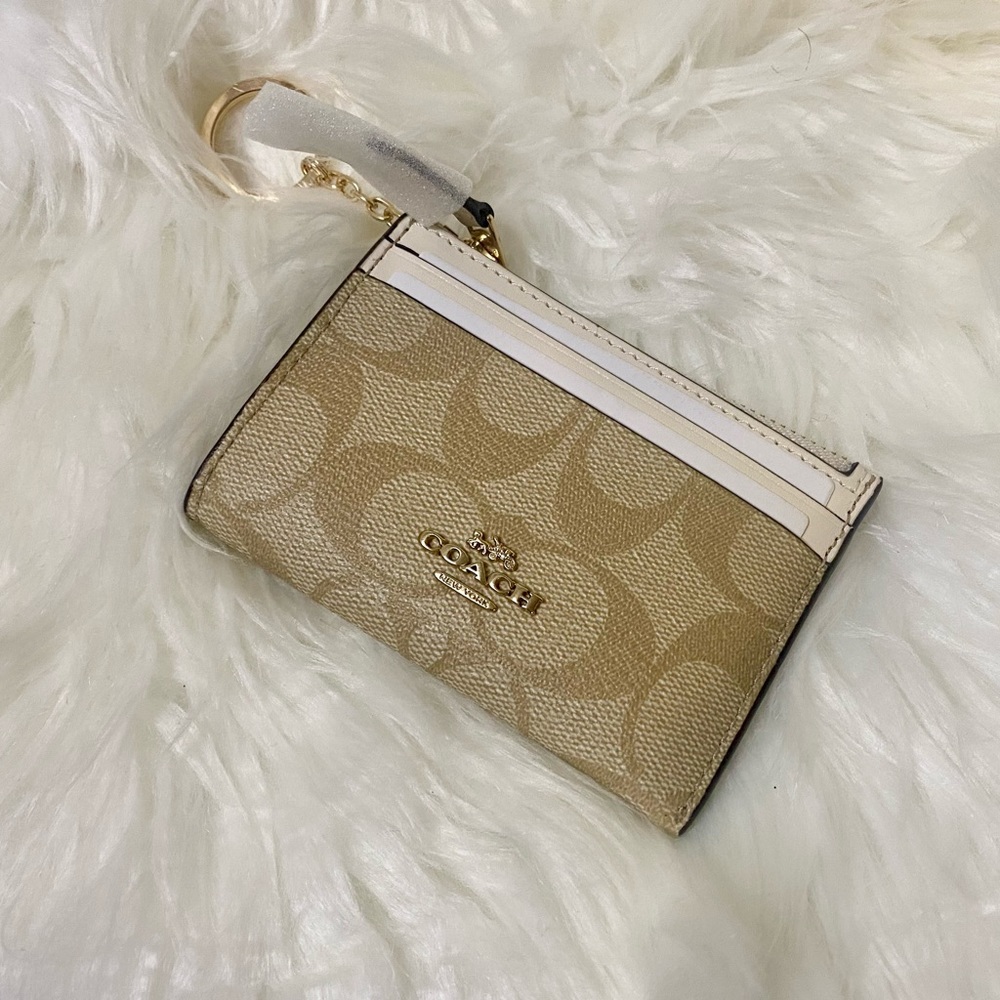 Coach Mini Wallet/Cardholder